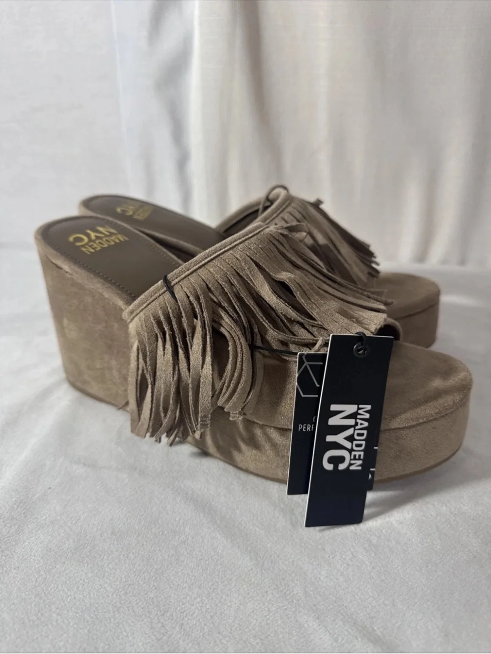 NWT! Madden NYC Women's Fringe Boho Taupe Faux Suede Wedge Platform Sandal Sz 9